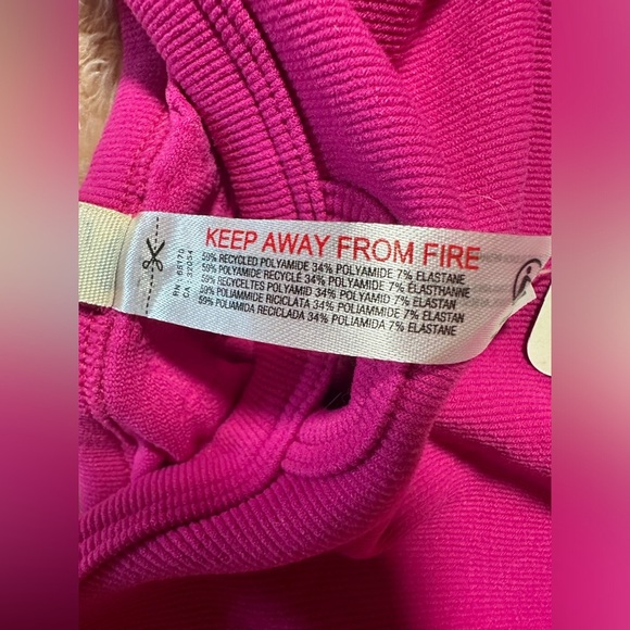 NWT FREE PEOPLE FP Movement Evergreen Brisk Cami M/L “Berry” SOLD OUT ONLINE - Picture 7 of 10